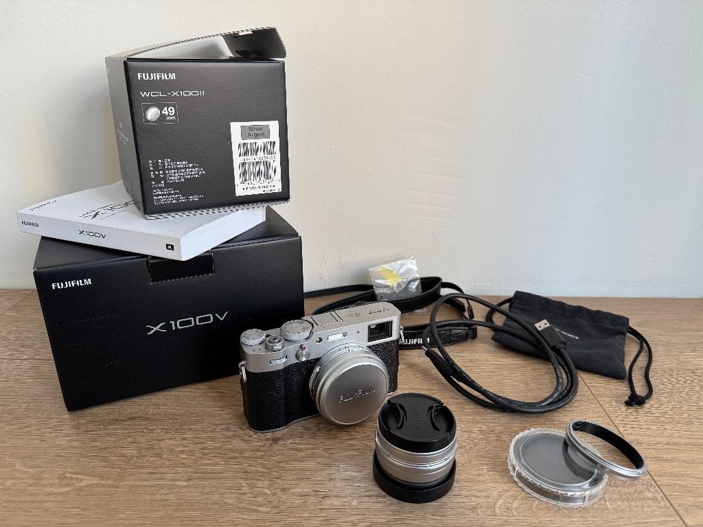 Fujifilm X100V, set met Fujinon WCL-X100II en - Protector, Model