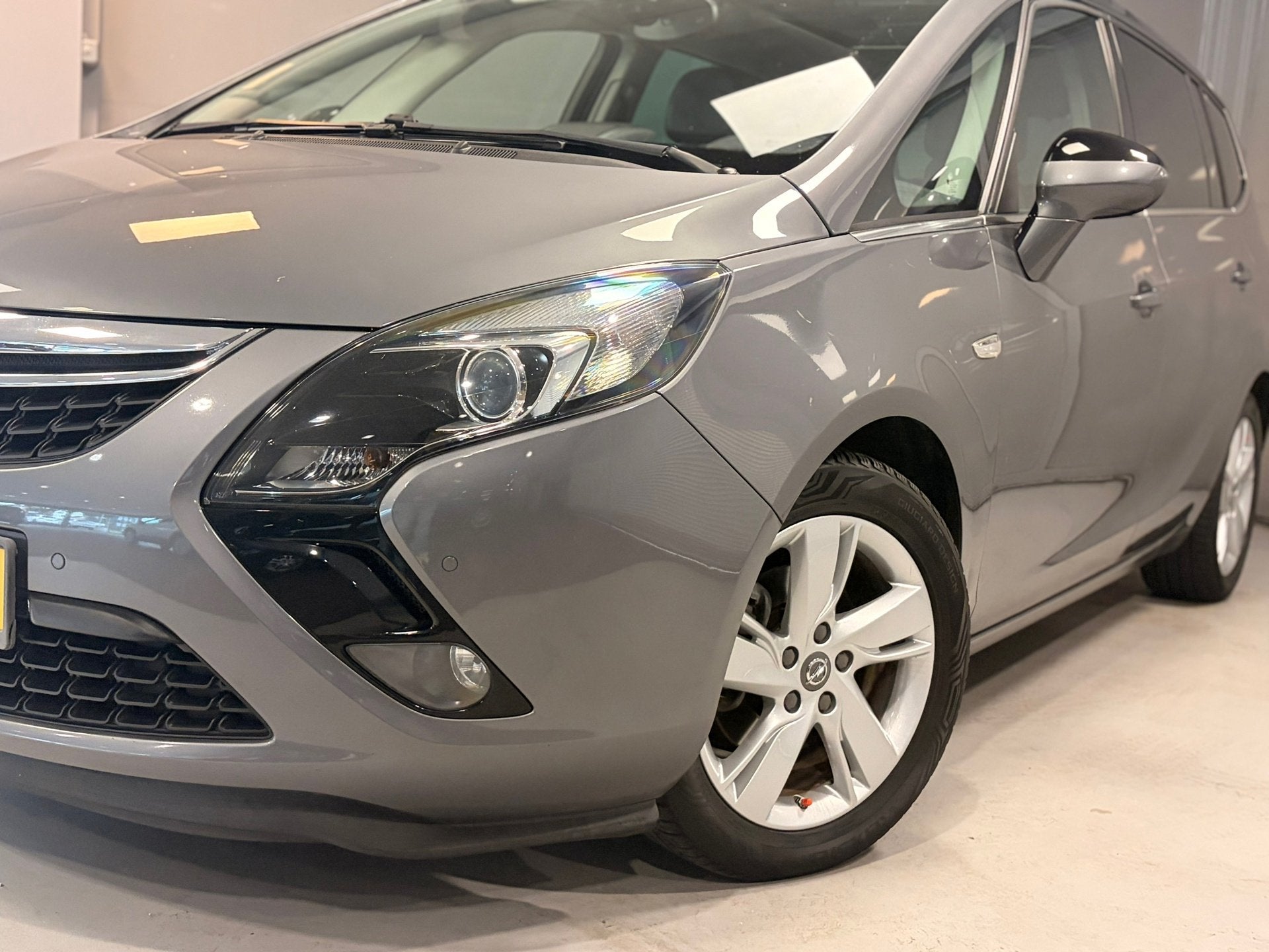 Opel Zafira Tourer 1.4 Blitz 7p. | CAMERA | PANODAK | LEER |, Auto's, Dealer onderhouden, Gebruikt, 4 cilinders, 7 stoelen
