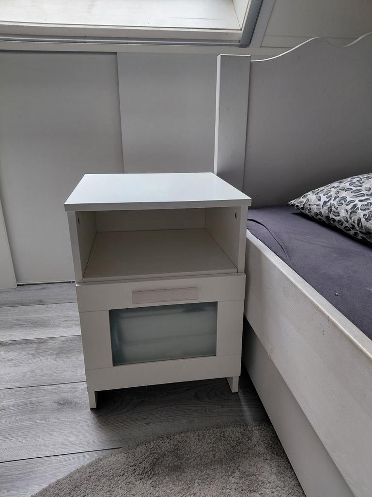 Te koop ikea Brimnes nachtkastje, Huis en Inrichting, Ophalen, Gebruikt, Minder dan 45 cm