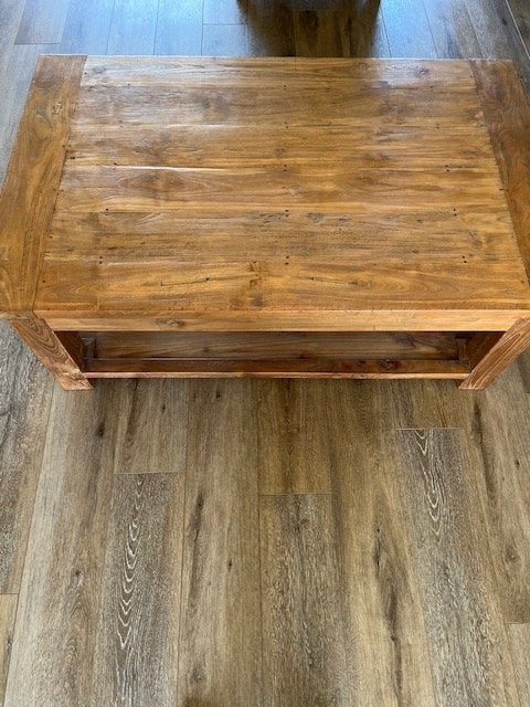Robuuste houten salontafel met lades, Huis en Inrichting, Tafels | Salontafels, Ophalen, Gebruikt, 100 tot 150 cm, 50 tot 100 cm