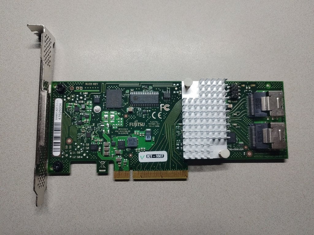 FUJITSU D2607 SAS/SATA HBA controller IT-mode, Computers en Software, Ophalen of Verzenden, Gebruikt, Intern, SATA