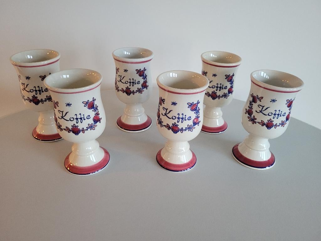 Zenith Gouda koffiebekers 6x item 2147, Antiek en Kunst, Ophalen