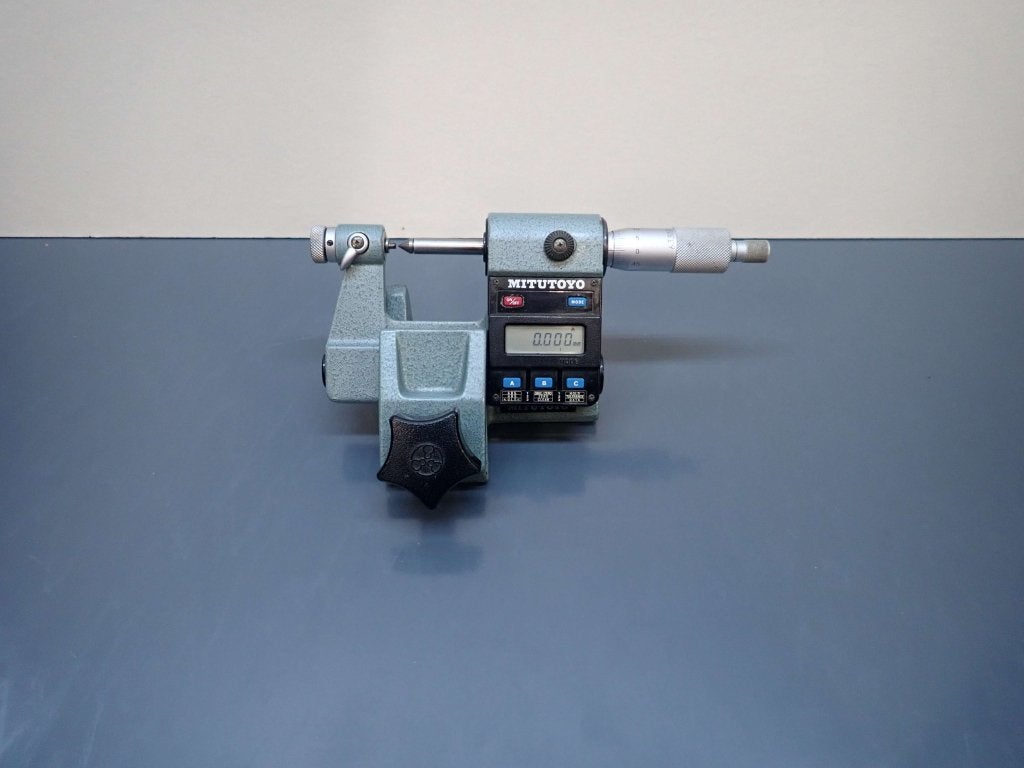 Mitutoyo 326-111  Digitale schroefdraad micrometer  / 0.001m, Doe-het-zelf en Verbouw, Meetapparatuur, 20-1, Sakado 1-Chome, Takatsu-ku, Kawasaki-shi, Kanagawa 213-8533, Japan