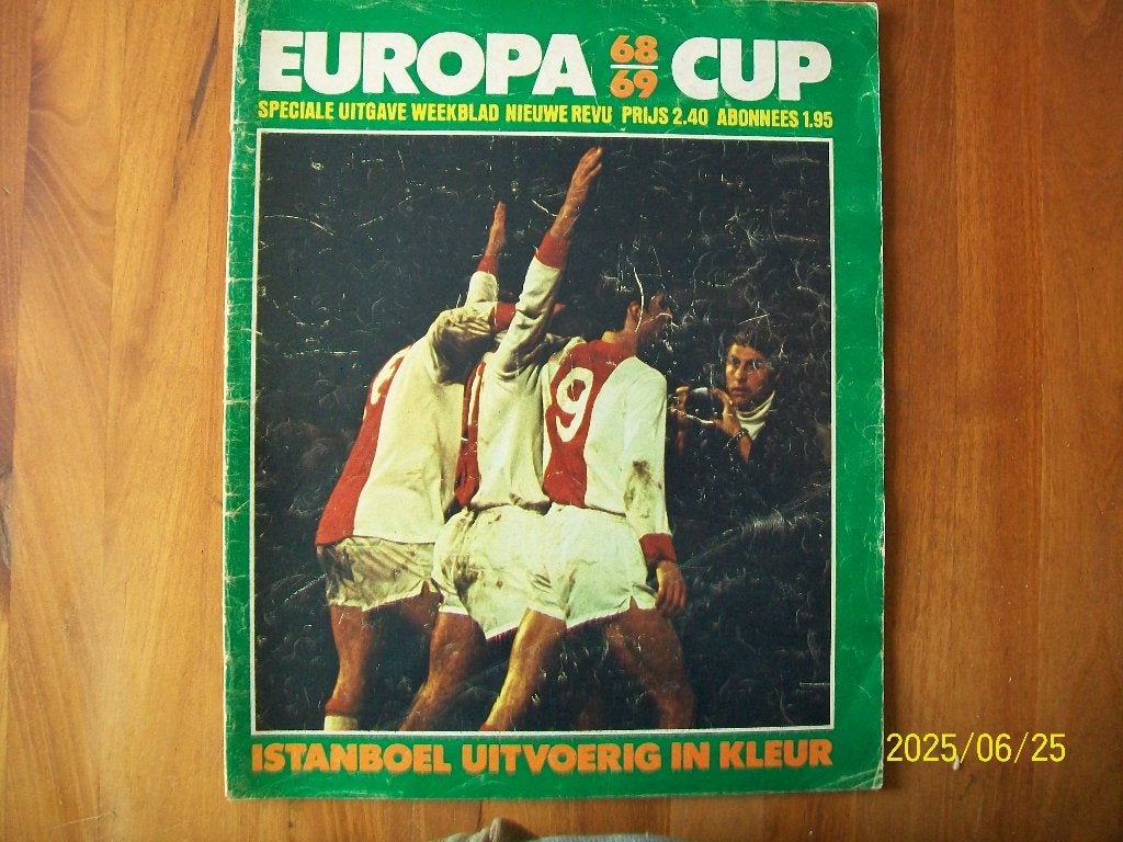 Revu magazine Europa Cup 68 - 69, Verzenden, Gebruikt, Ajax, Boek of Tijdschrift