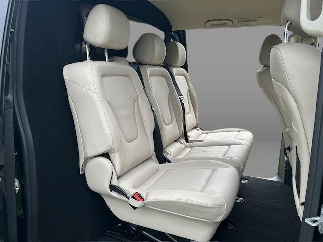 Mercedes-Benz V-klasse 250d L2 Avantgarde, Auto's, Automaat, Achterwielaandrijving, Gebruikt, 2000 kg