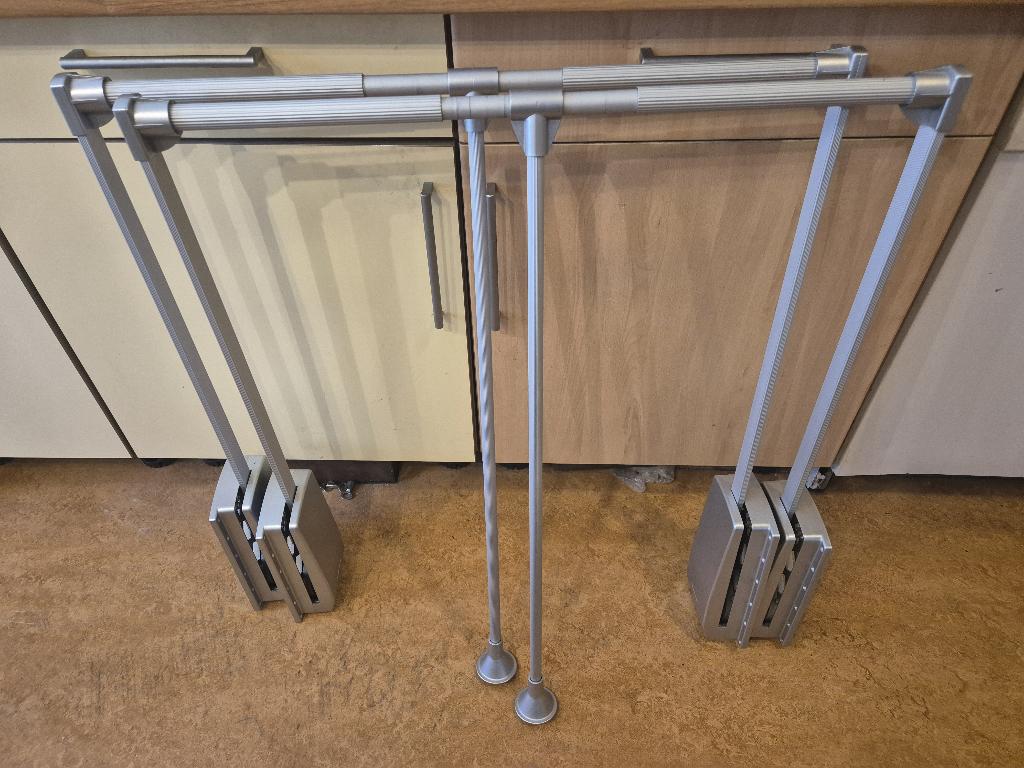 Twee stuks garderobelift, Huis en Inrichting, Ophalen, 50 tot 100 cm, Zo goed als nieuw, Minder dan 100 cm