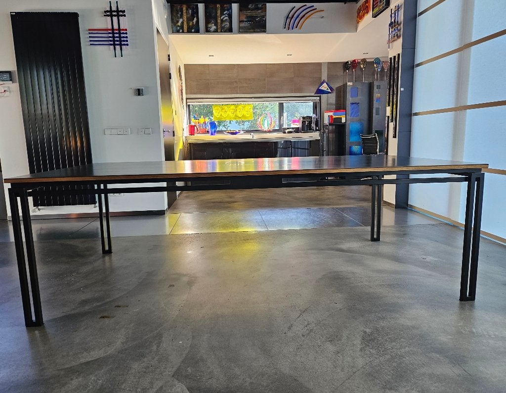 Eettafel-industrieel-design-groot-rechtstreeks v.ontwerper  , Ophalen, Gebruikt, Overige materialen, 150 tot 200 cm