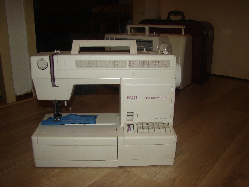 PFAFF Dualmatic 935 Gebruikt, Ophalen of Verzenden, Gebruikt, Naaimachine, Pfaff