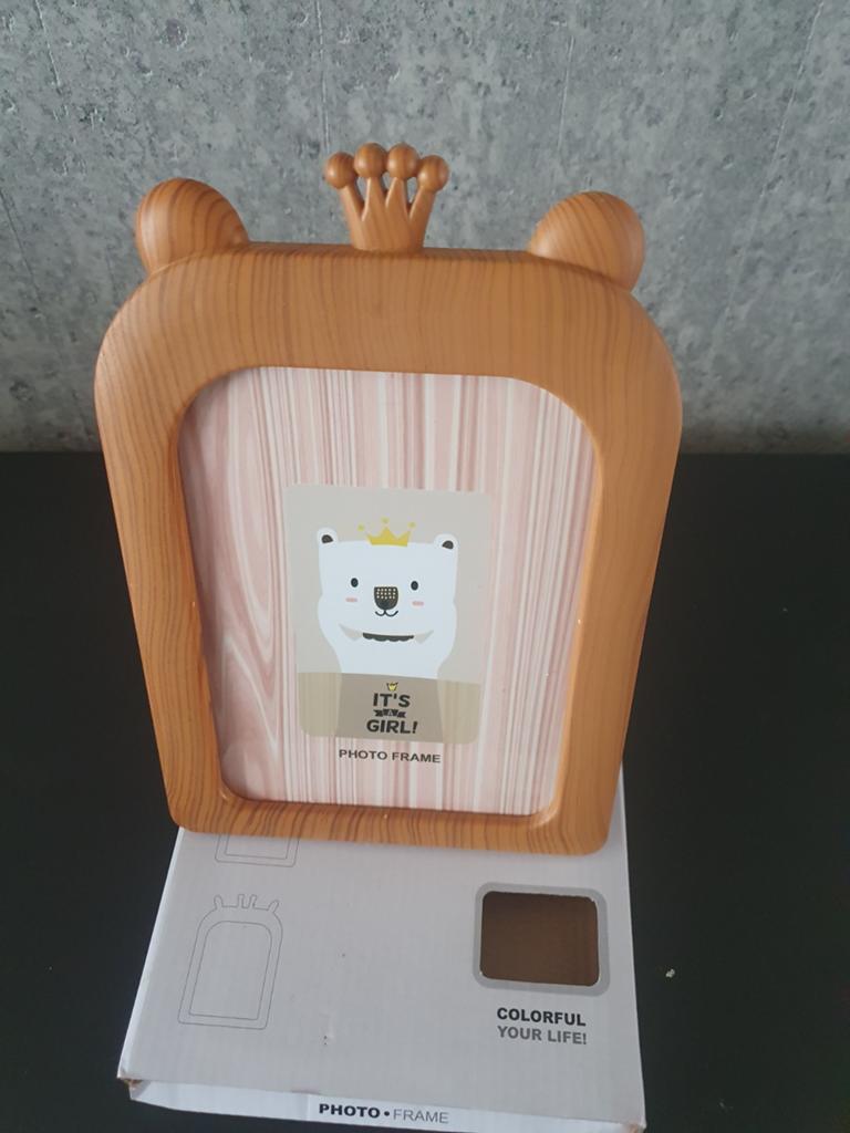 Nieuw kunststof fotolijstje met kroontje -, Ophalen of Verzenden, Nieuw