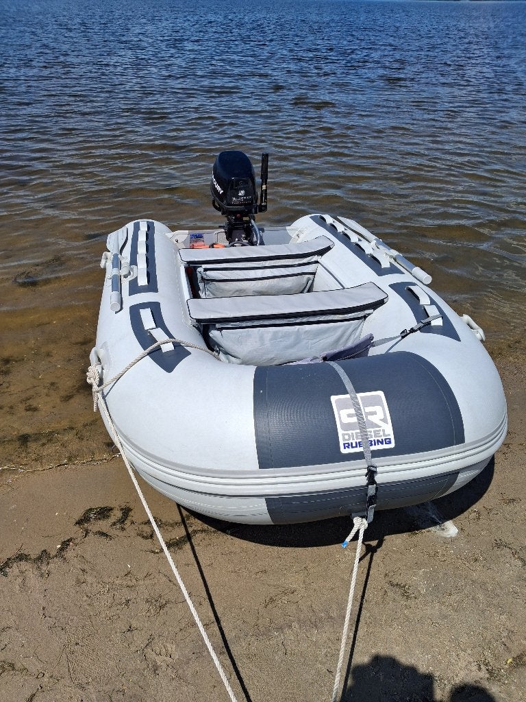 Diesel rubbing rubberboot met 6 pk 4 takt mercury., Ophalen, Airdeck, 1 m, Peddels