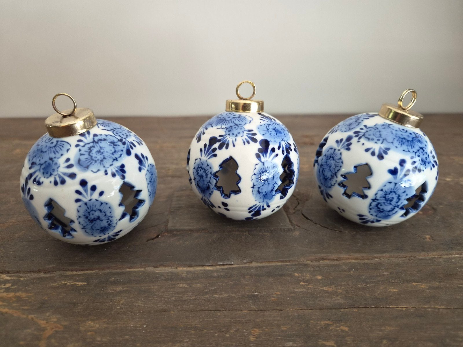 delfs blauw handgeschilderde kerstballen, Rond, Ophalen of Verzenden, Zo goed als nieuw, Handgemaakt