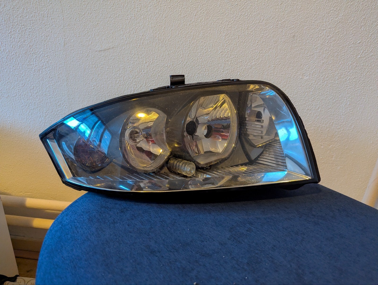 Audi A2 koplamp rechts 8Z0 941 004 schijnwerper 8Z0941004, Auto-onderdelen, Ophalen of Verzenden, Audi
