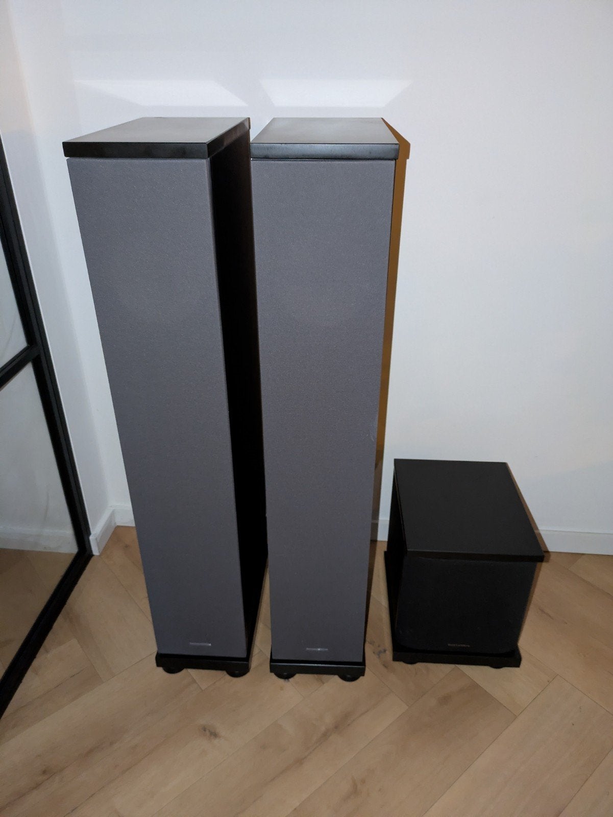 Bowers & Wilkins 603 S1 + B&W Subwoofer ASW608, Vloerstaande luidspreker, Zo goed als nieuw, Bowers & Wilkins (B&W), Geschikt voor surround/home cinema