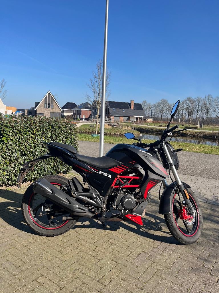 Killerbee F51, Gebruikt, Ophalen, Overige merken, 4 versnellingen