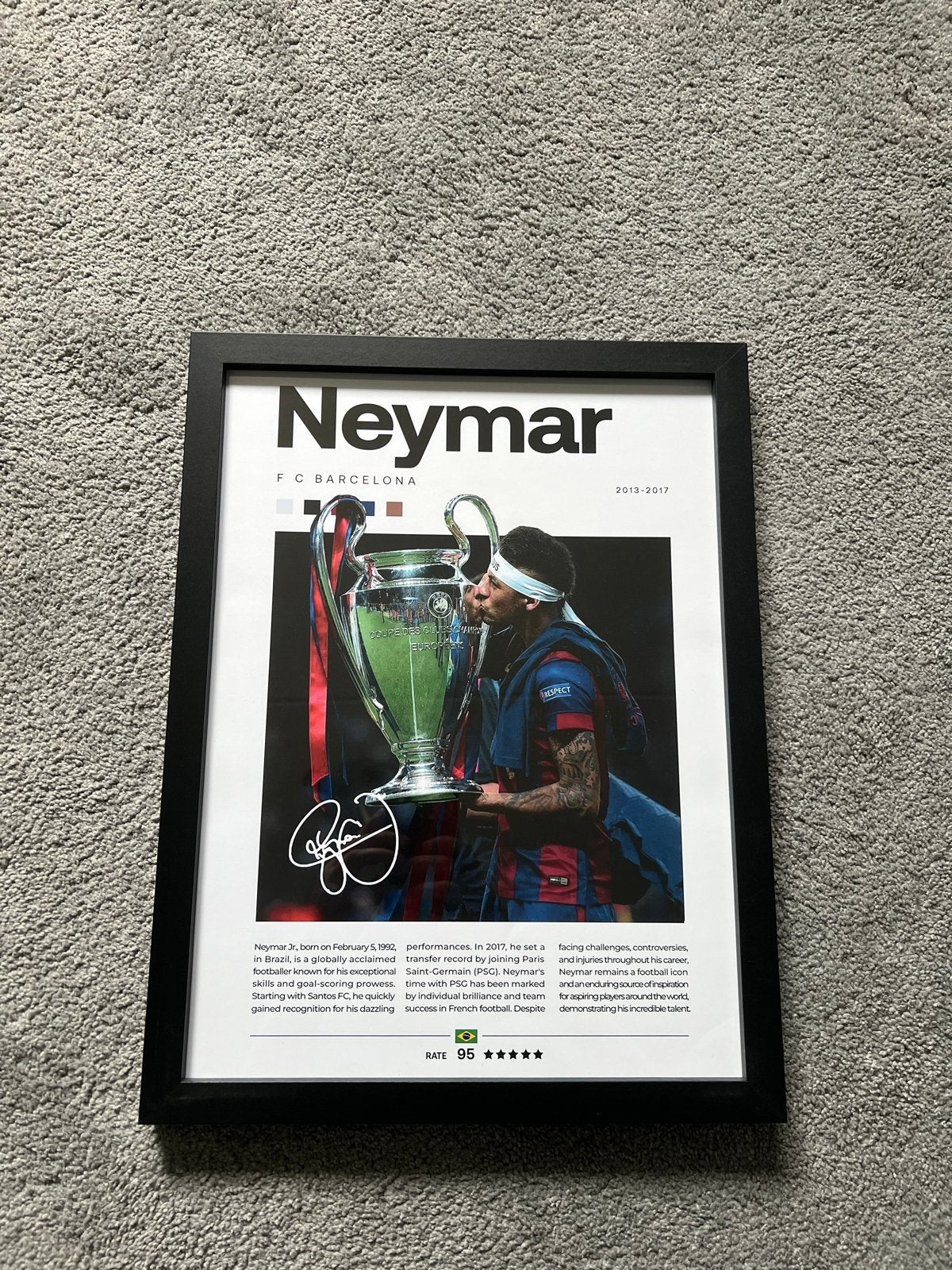 Neymar Poster FC Barcelona 2013-2017  met  lijst 30x40, Minder dan 50 cm, Nieuw, Ophalen of Verzenden, Foto of Poster