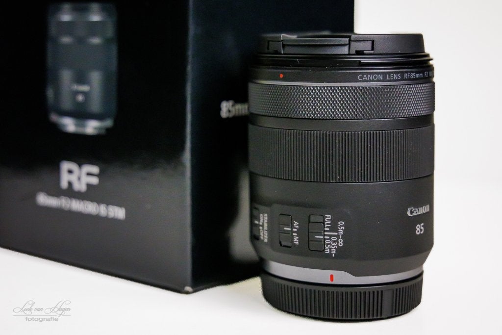 Canon RF 85mm F/2 Macro IS STM, Ophalen, 85 mm, Canon, Nieuw