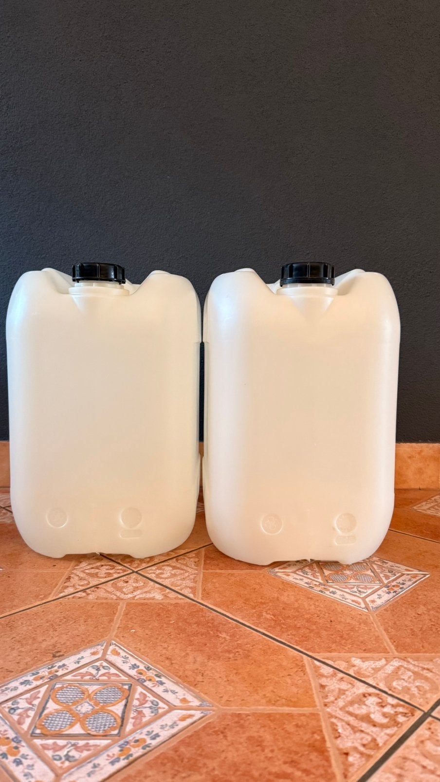 30 liter jerrycans, Minder dan 75 liter, Ophalen, Zo goed als nieuw