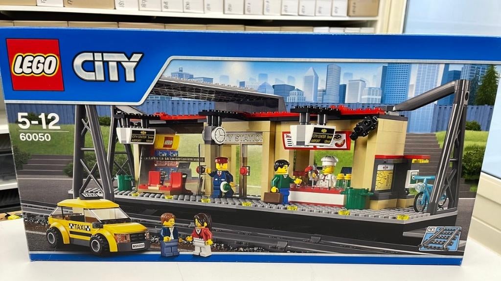 SB2048 Lego trein station 60050 als nieuw, Kinderen en Baby's, Speelgoed | Duplo en Lego, Ophalen of Verzenden, Zo goed als nieuw