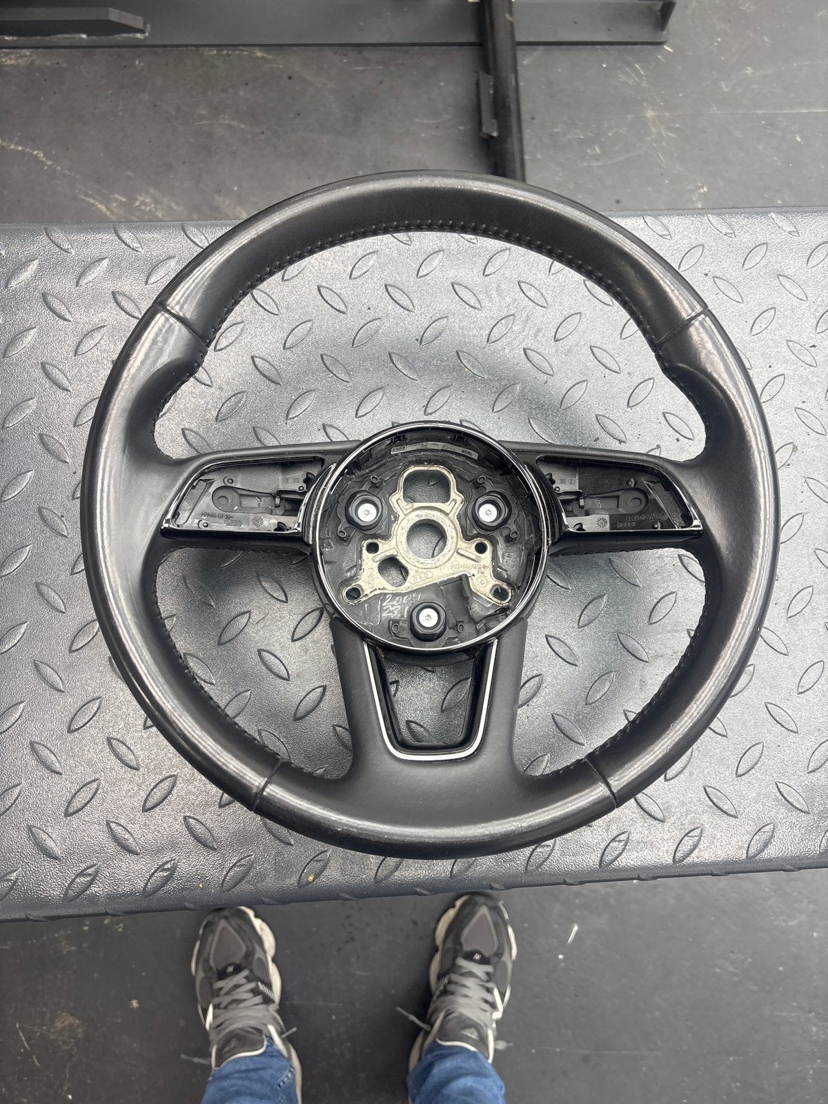 Stuurwiel Audi Q2/A3/A4/A5/Q5 - Zwart Leder - Gebruikt, Auto-onderdelen, Ophalen of Verzenden, Gebruikt, Audi