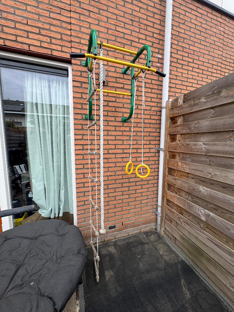 Kinder klimrek / wandrek met rekstok, ringen, touw en ladder, Maat 36 t/m 42, Ophalen, Gebruikt, Materiaal