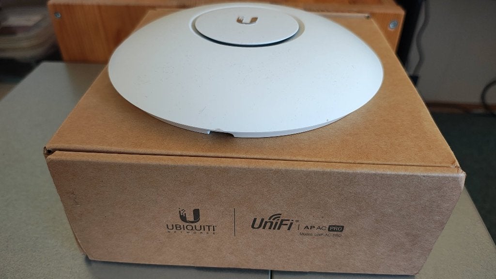 Ubiquity Unifi AP AC Pro, Computers en Software, Accesspoints, Gebruikt, Ophalen