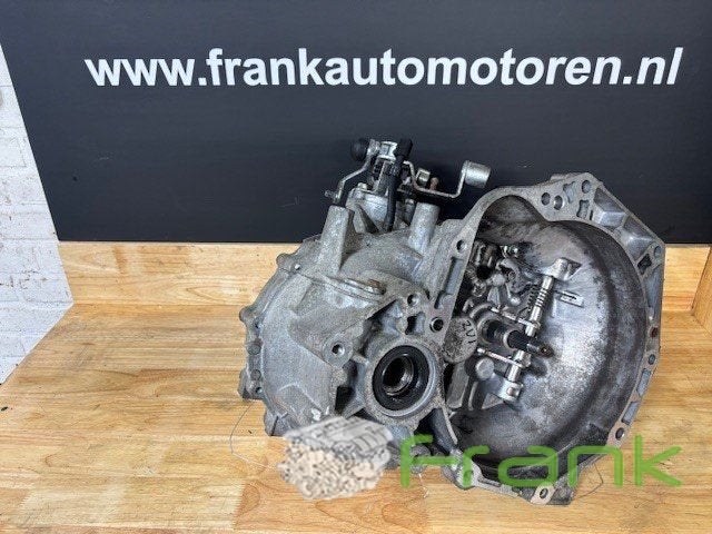 versnellingsbak t.a.v. suzuki swift 1.3 benzine zn 0 zn 1 zn, Auto-onderdelen, Transmissie en Toebehoren, Ophalen, -, -, -