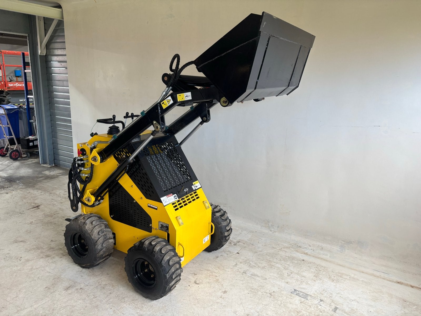 DELANO S360 Skid Steer Loader - Nieuwstaat, Ophalen