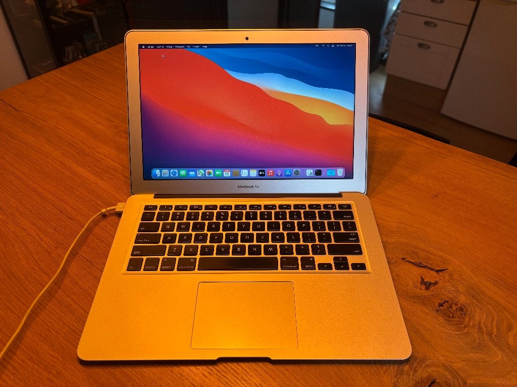 MacBook Air Early 2014, Computers en Software, Apple Macbooks, Gebruikt, Qwerty, 13 inch, Minder dan 2 Ghz