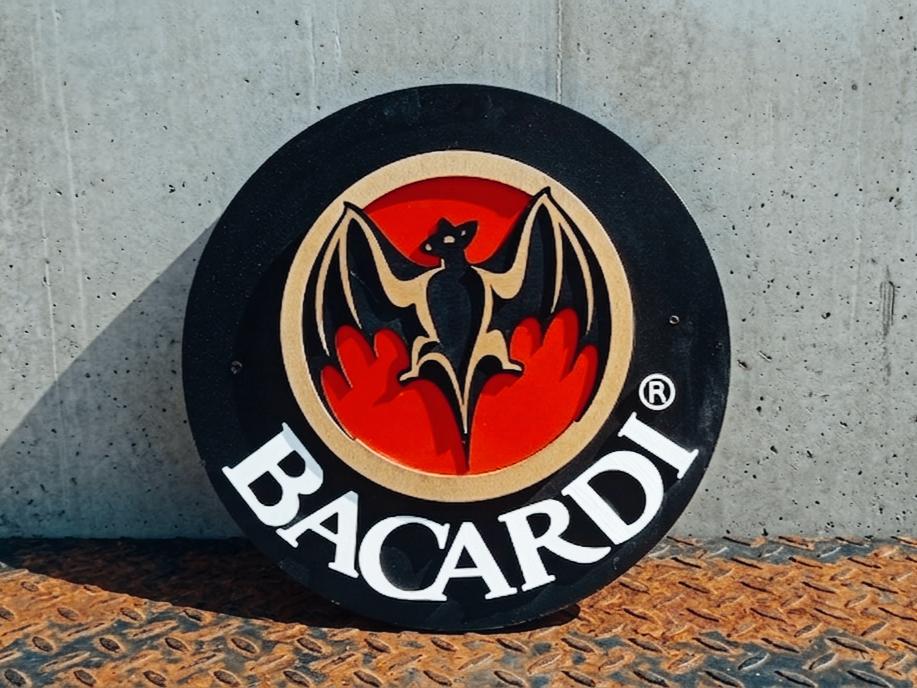 XL Reclamebord BACARDI Hout Italië Vintage Cuba Bar Mancave, Verzenden, Gebruikt, Reclamebord