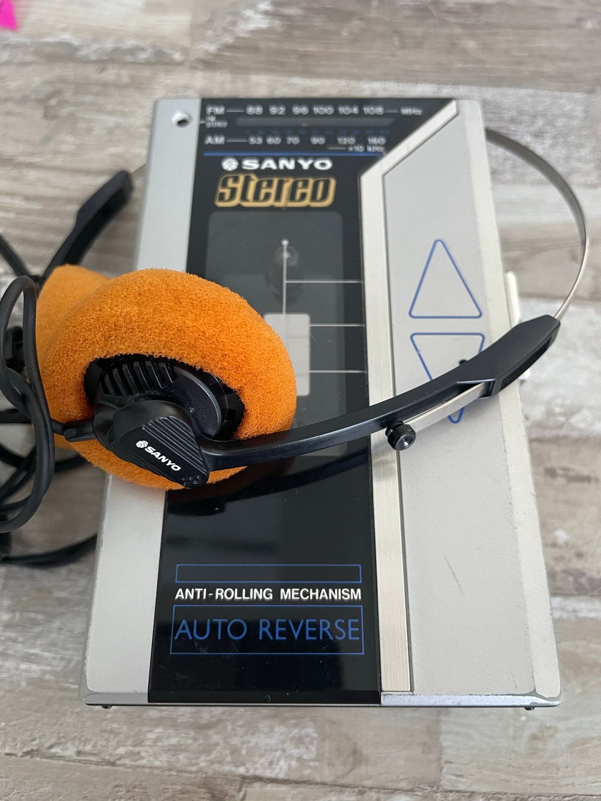 Sanyo MGR 76 Stereo Radio Cassette Player met Hoofdtelefoon, Ophalen of Verzenden, Walkman