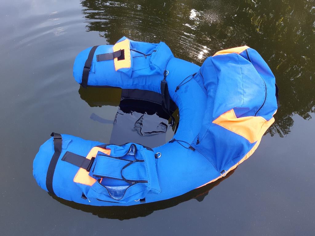 Belly boat. Drijvende visstoel. met veel opbergruimte. ZGAN, Watersport en Boten, Hengelsport | Algemeen, Ophalen of Verzenden
