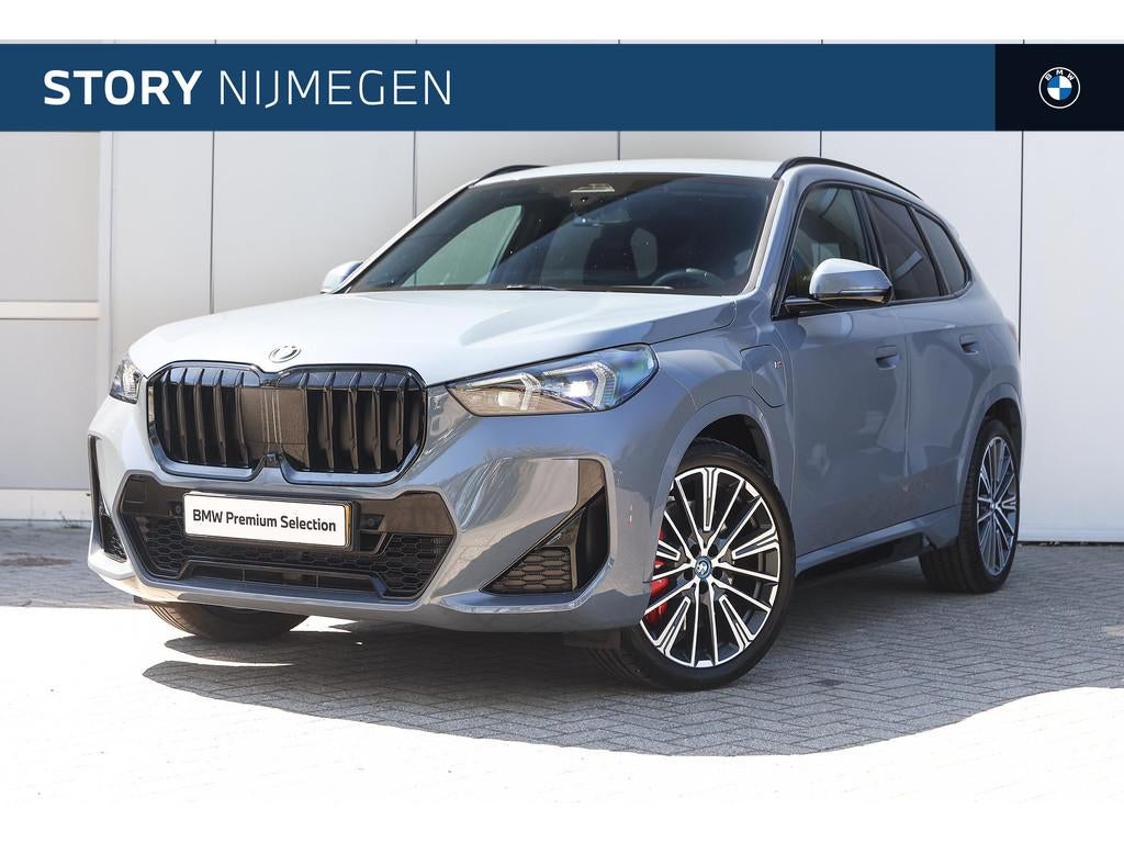 BMW X1 xDrive25e M Sport Automaat / Trekhaak / Sportstoelen, Auto's, BMW, Bedrijf, Te koop, X1, 4x4, Alarm, Bochtverlichting, Digitale radio-ontvangst