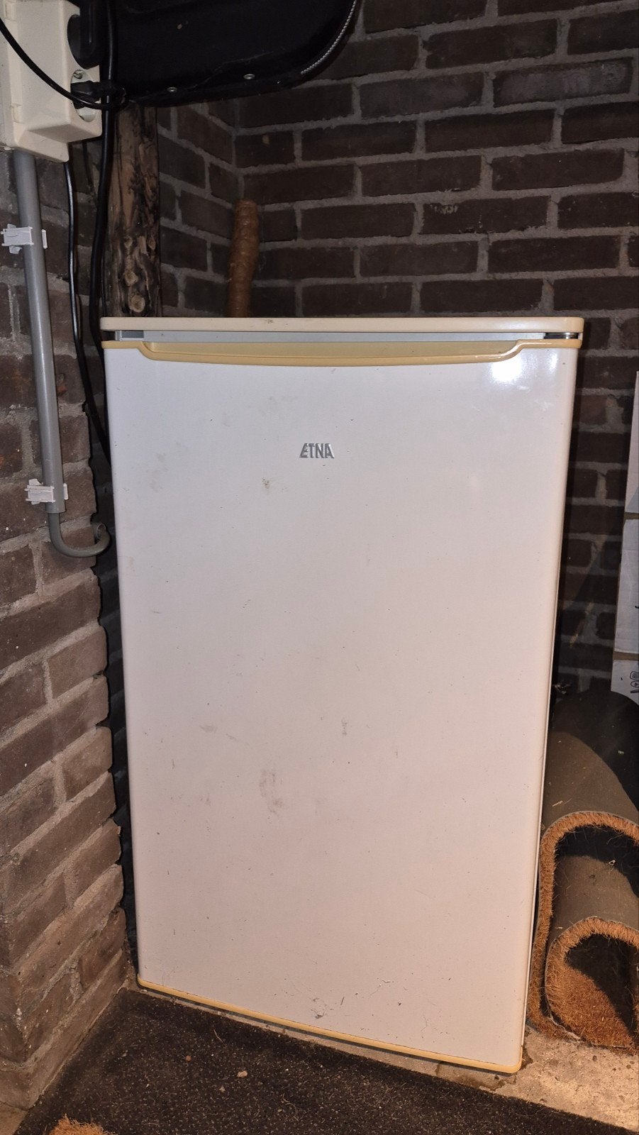 Gebruikte tafelmodel koelkast met vriesvakje, Gebruikt, Minder dan 85 cm, Ophalen of Verzenden, Minder dan 75 liter