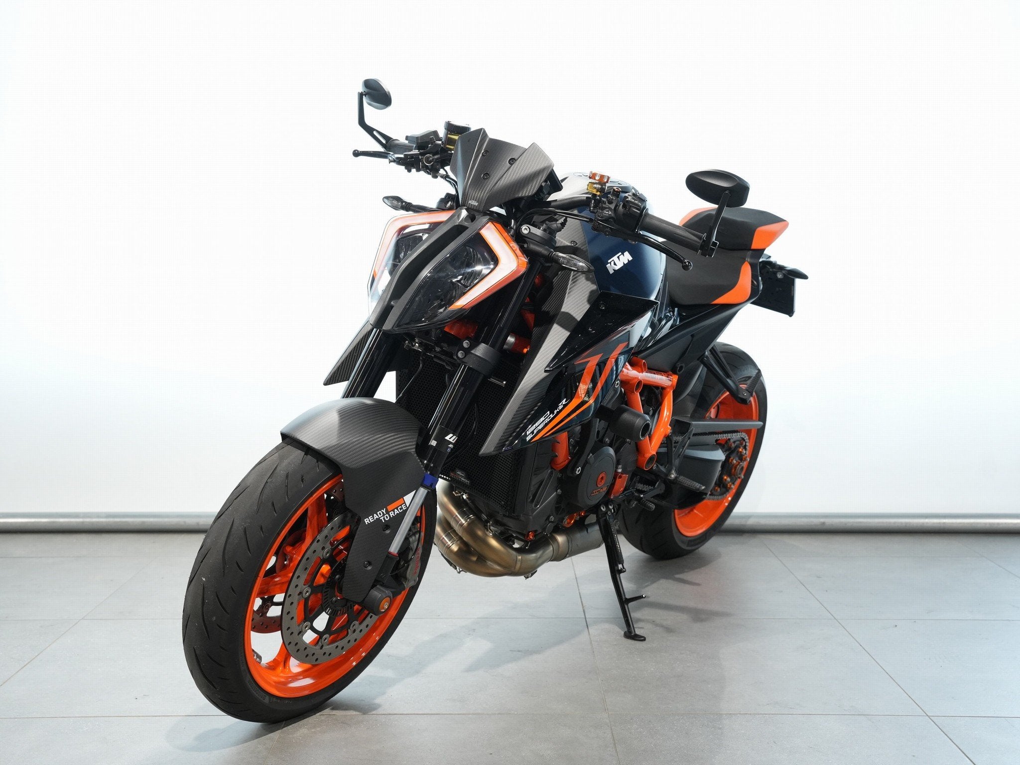 KTM 1290 SUPERDUKE R EVO (bj 2024), KTM Sportmotorcycle Ned. BV, Meer dan 35 kW, Overig, Meike.mulder@ktm.com