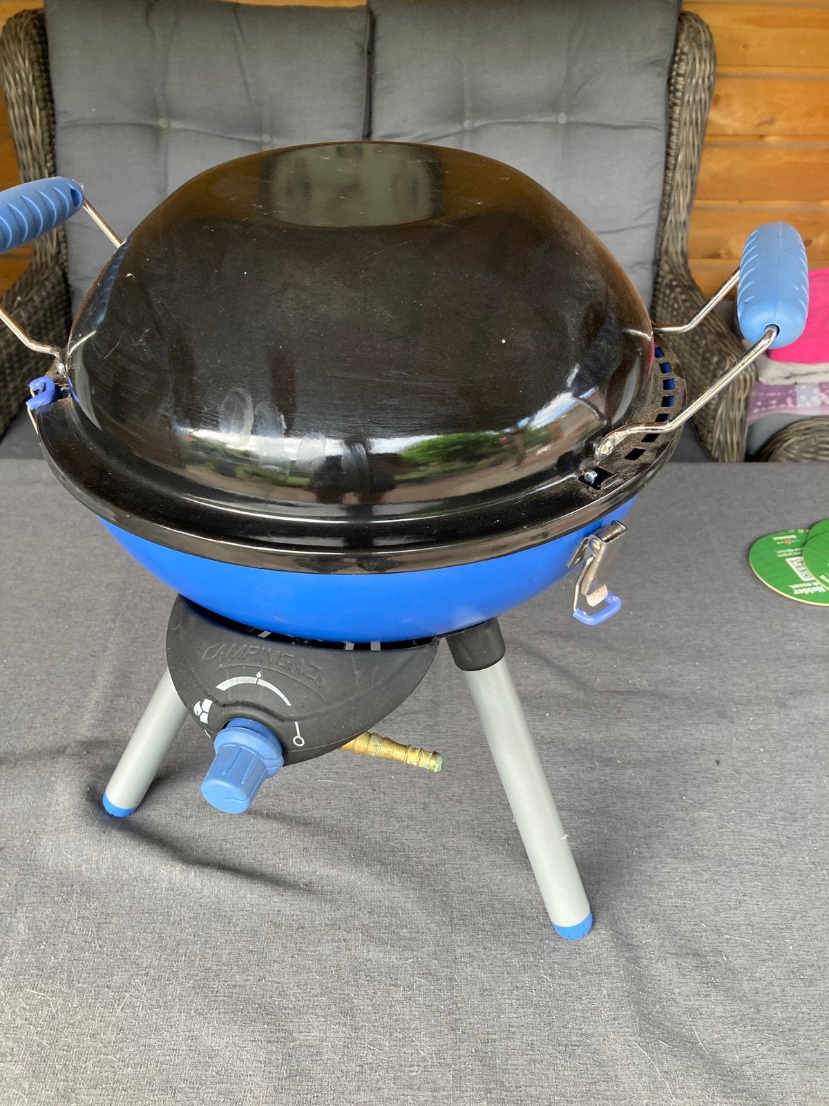 Party grill van campinggaz voor gasfles, Ophalen, Zo goed als nieuw