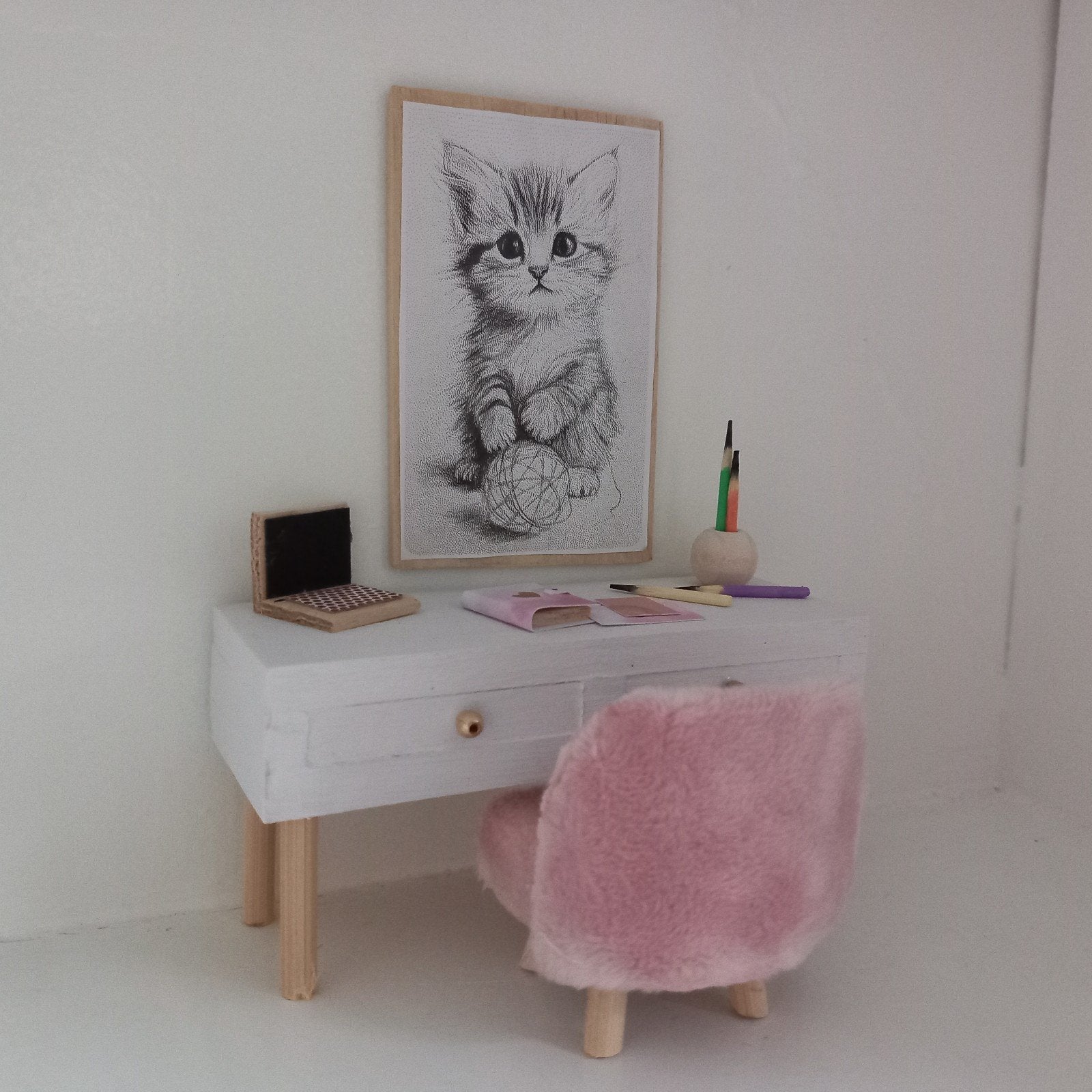 Poppenhuis bureau met velours bureau stoel., Ophalen of Verzenden, Nieuw, Poppenhuis