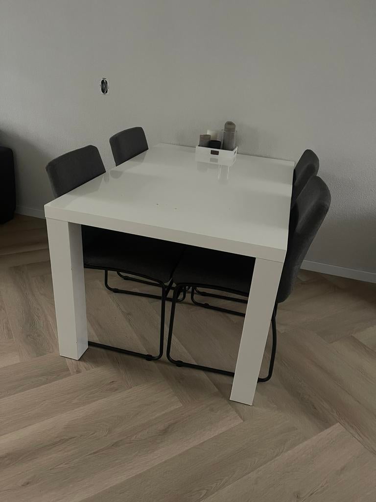 Eettafel mer 4 stoelen, Huis en Inrichting, Complete inboedels, Ophalen of Verzenden
