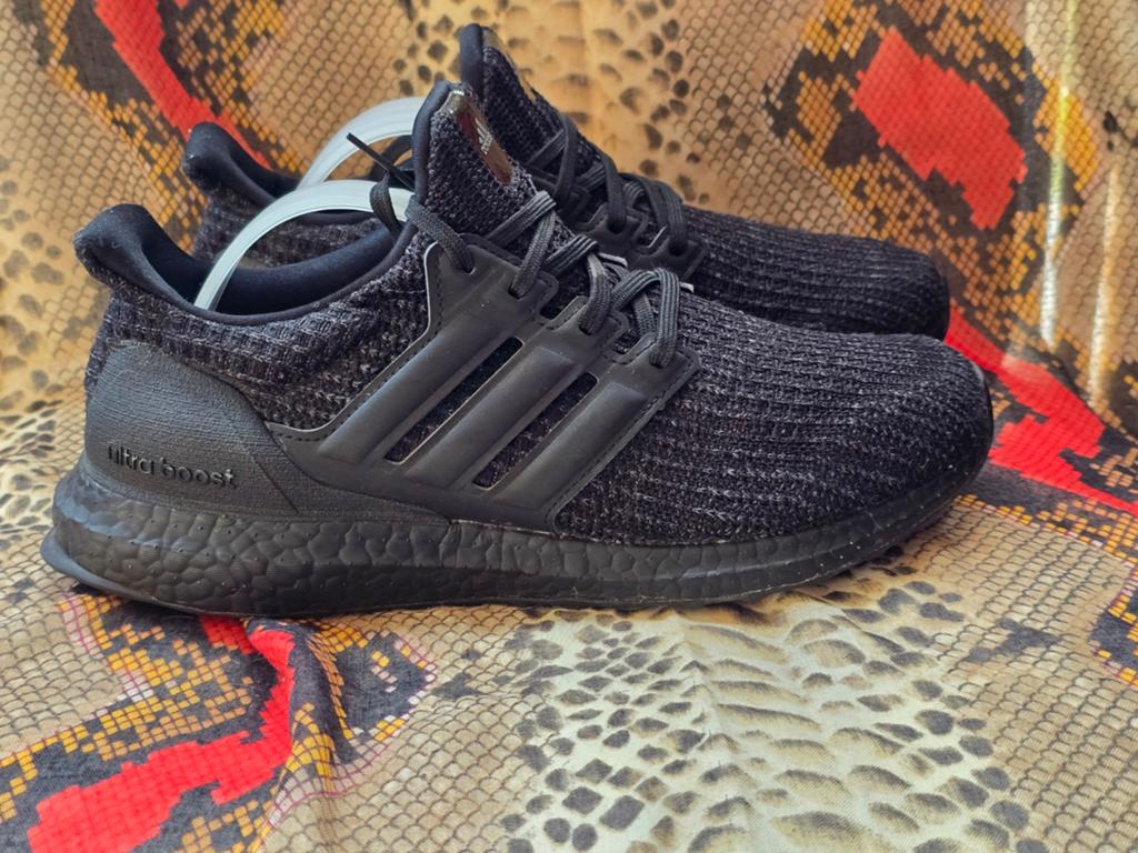 Adidas Ultra Boost 4.0 Triple Black Sneakers Maat 40 2/3, Zwart, Ophalen of Verzenden, Adidas, Sneakers of Gympen