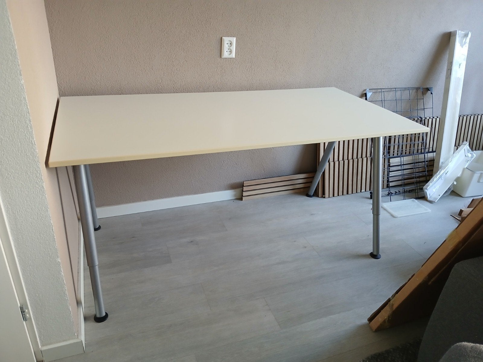 Bureau 160x80 hoogte verstelbaar, Ophalen, 160 cm, Gebruikt, In hoogte verstelbaar