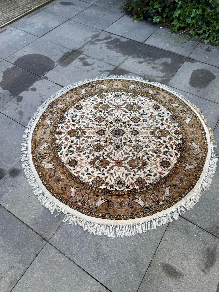 Uniek handgeknoopt Indiaas tapijt van wol en katoen, 150x150, Gebruikt, 150 tot 200 cm, Rond, Ophalen of Verzenden