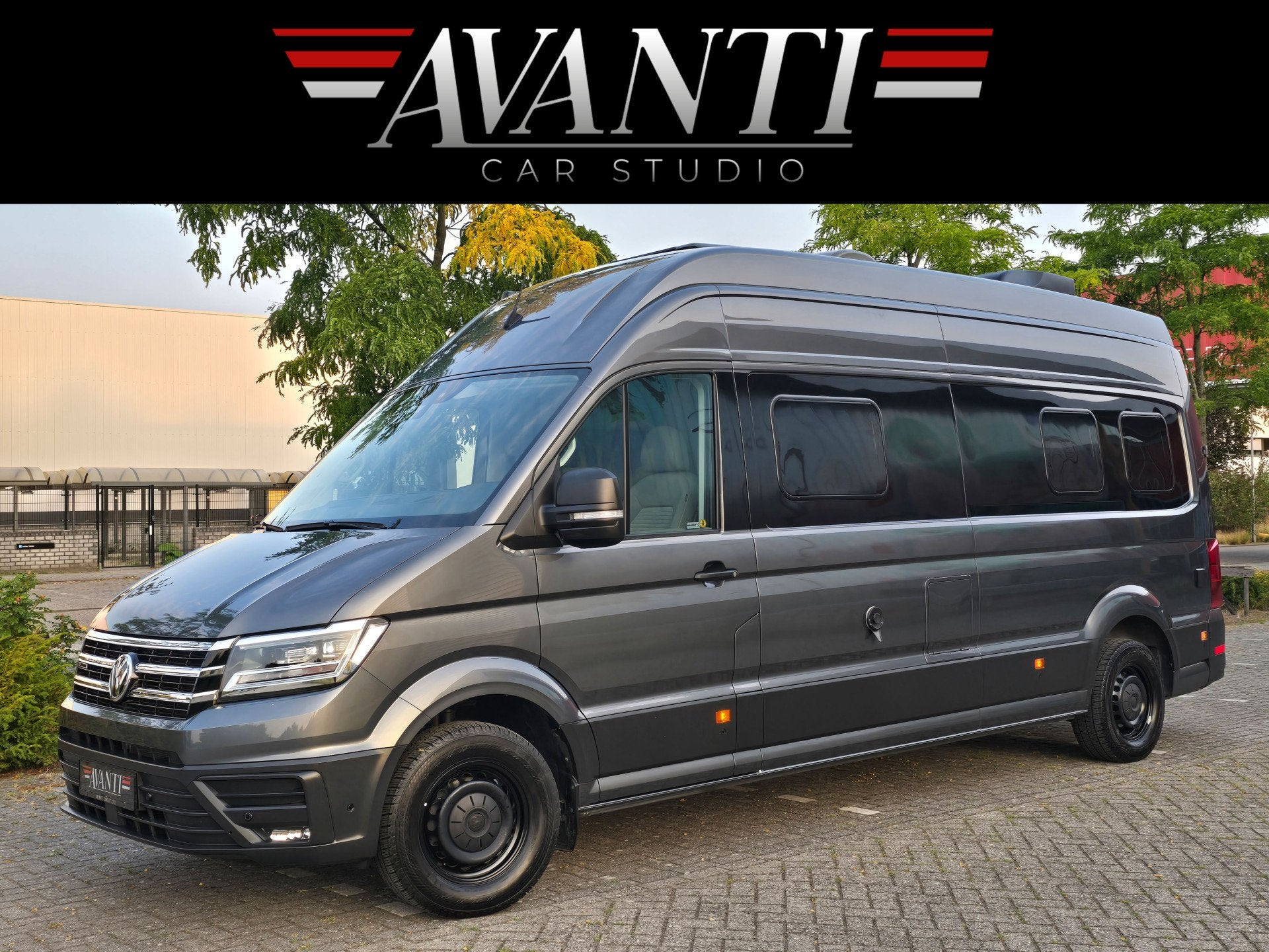 Volkswagen GRAND CALIFORNIA 680 4x4 SLECHTS 31.353 KM AUTOMA, Caravans en Kamperen, Automaat, Buscamper of Camperbus, Ringverwarming