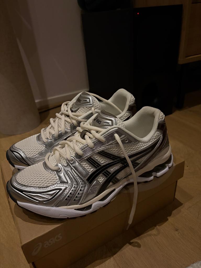 Asics gel Kayano 14 Black/Pure Silver / Maat 43,5, Kleding | Heren, Schoenen, Overige kleuren, Ophalen of Verzenden, Sneakers of Gympen