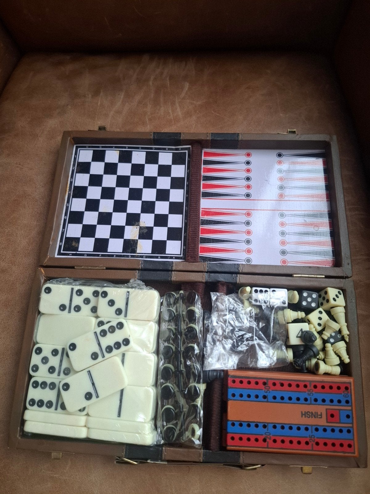 Vintage 1970’s Multi reis speelset, schaak,backgammon etc,, Hobby en Vrije tijd, Gezelschapsspellen | Bordspellen, Ophalen of Verzenden