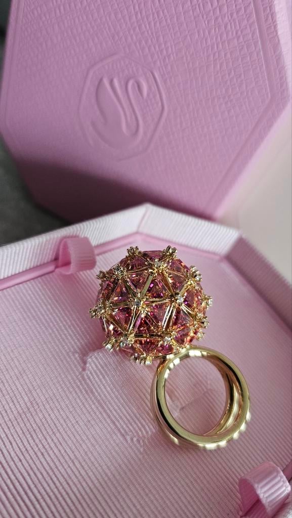 Nieuwe Swarovski ring, maat S, Met kristal, Overige materialen, Nieuw, Ophalen of Verzenden