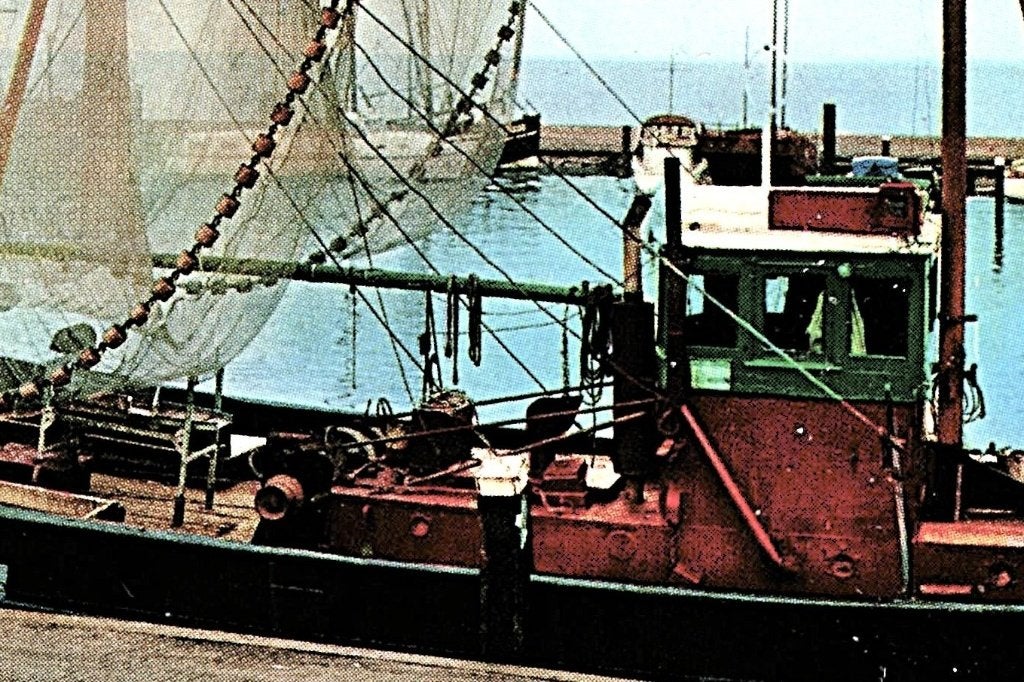 969396	Volendam	Vissersschip	kotter schip	 Niet gelopen, Ophalen of Verzenden, 1960 tot 1980, Ongelopen, Noord-Holland