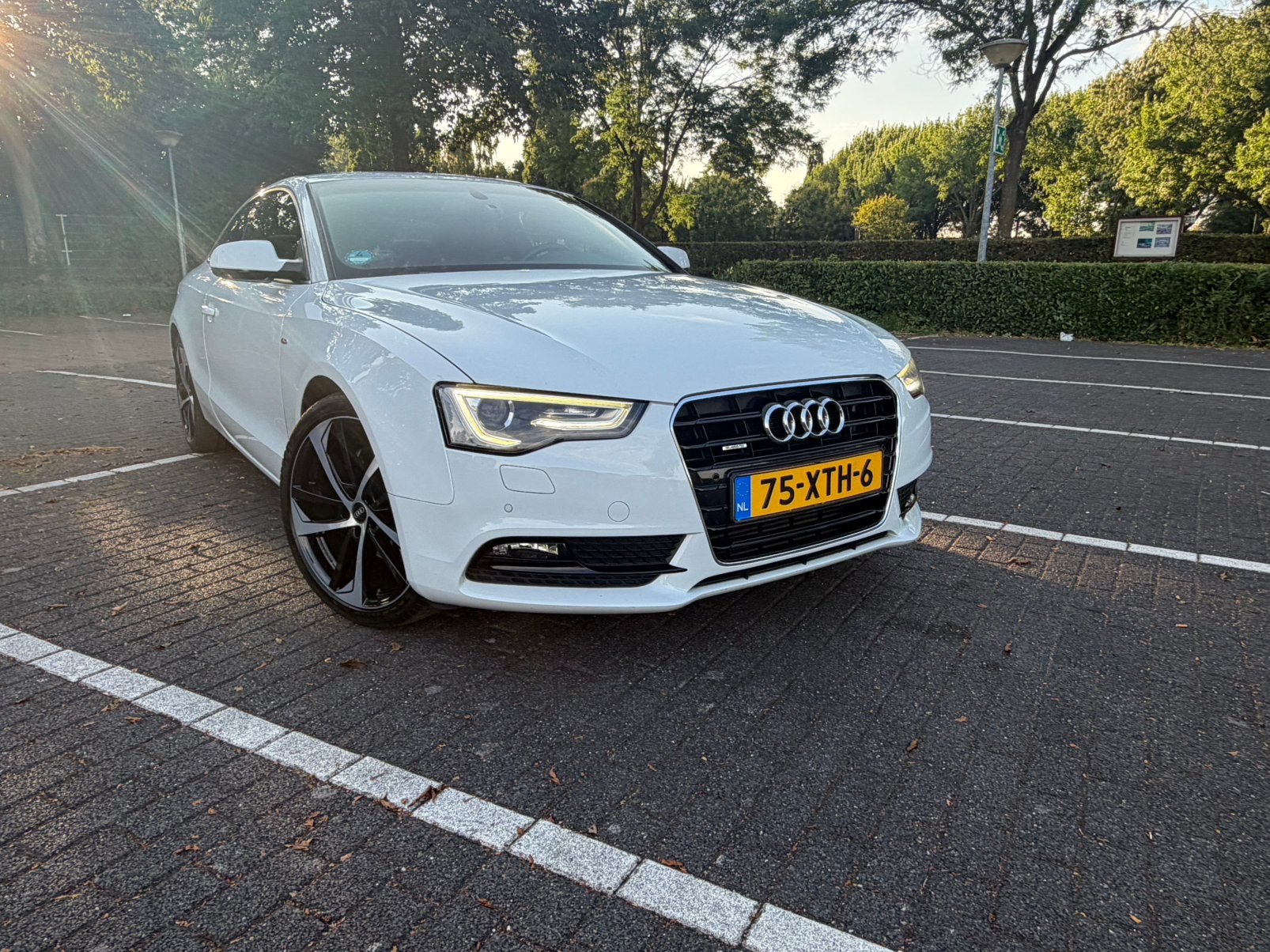 Audi A5 2.0 Tfsi 155KW Coupe Quattro AUT 2012 Wit, Automaat, 1525 kg, 4 cilinders, 1984 cc