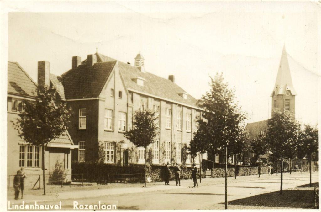 Lindenheuvel - Rozenlaan - volk - gelopen, Verzamelen, Ansichtkaarten | Nederland, Verzenden, Voor 1920, Gelopen, Friesland