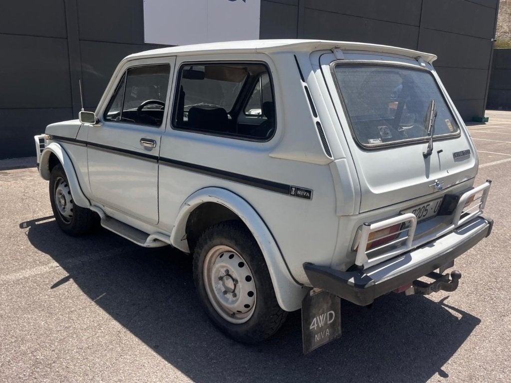 Lada Niva, bj 1994, youngtimer, 100% origineel en roestvrij, Auto's, Niva, Zwart, 4 cilinders, 1600 cc