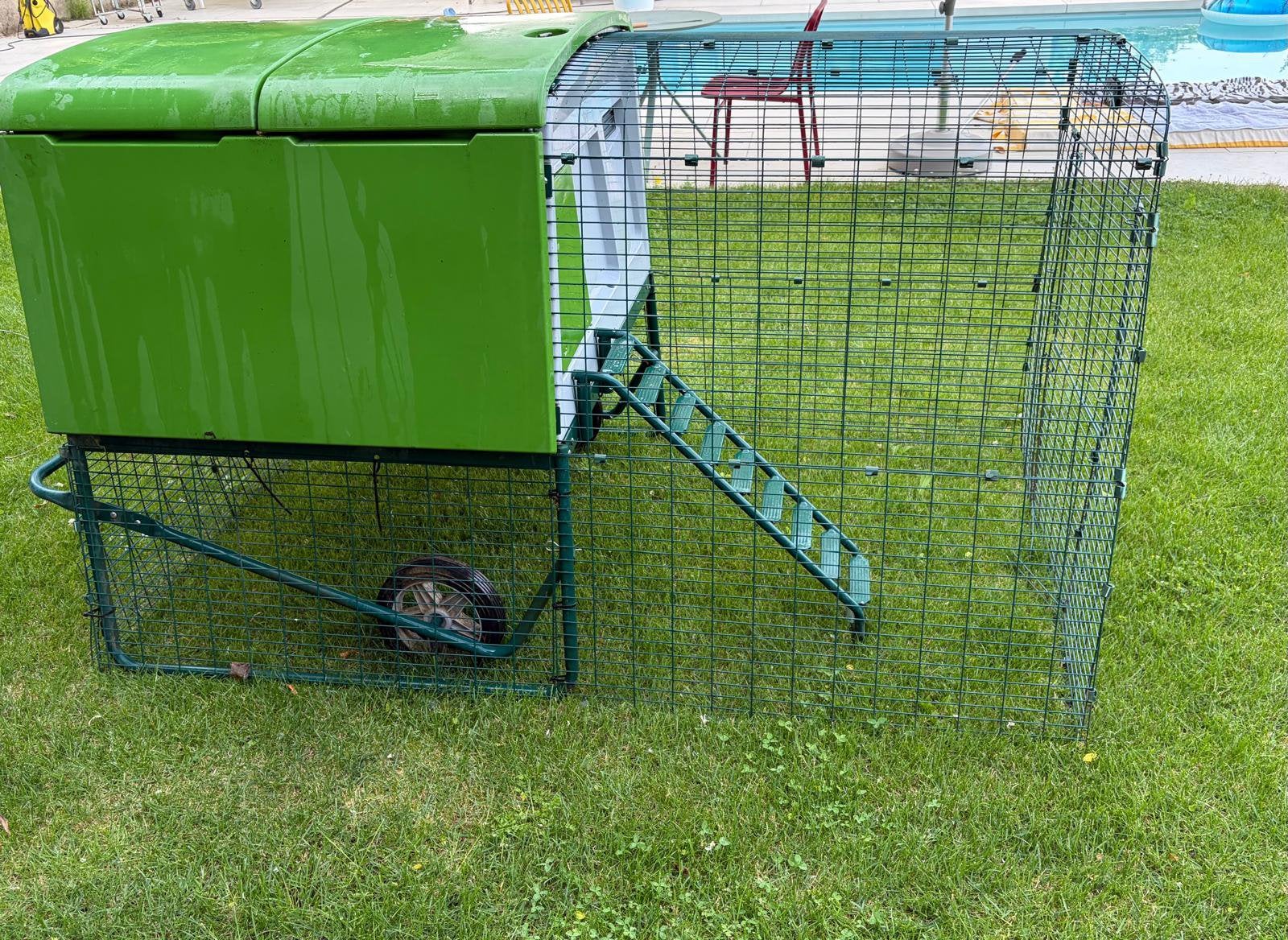 Omlet Eglu kippenhok– compleet en in nette staat, Dieren en Toebehoren, Ophalen, Gebruikt, Kunststof, Vogelkooi