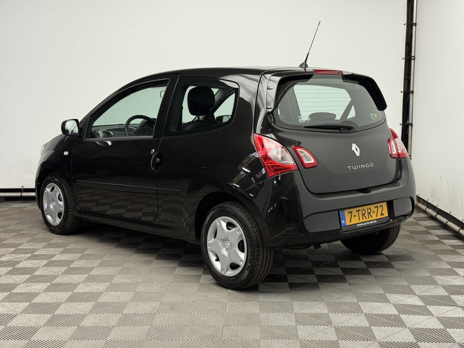 Renault Twingo 1.2 16V Parisienne 3-drs Airco NL Auto, Voorwielaandrijving, Gebruikt, 4 cilinders, Met garantie (alle)